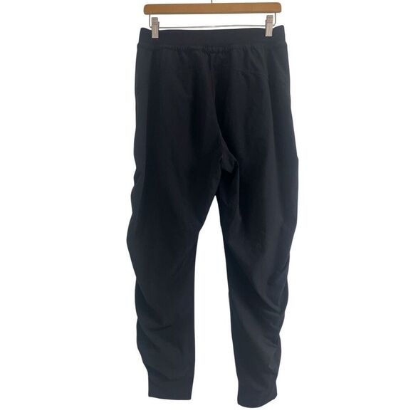 ✨ATHLETA BLACK ATTITUDE SZ 6 PANTS✨ - Picture 4 of 6